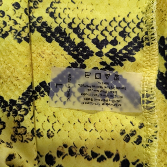 Bikini - Picture 2 of 2